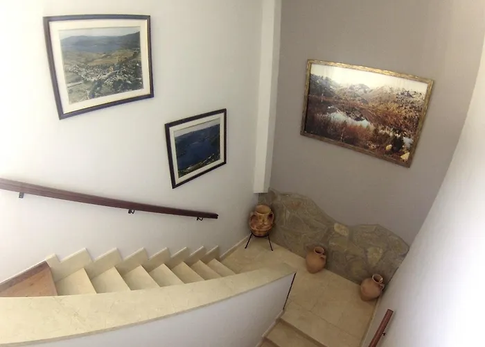 Martin - Sanabria Hostel Ribadelago